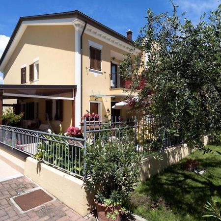 Relax In Collina Appartement Misano Adriatico Buitenkant foto