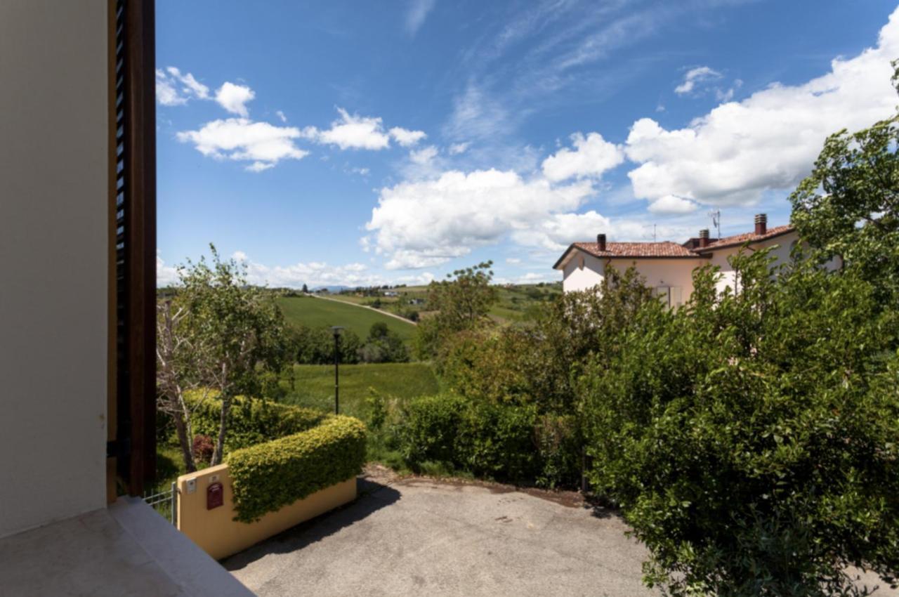 Relax In Collina Appartement Misano Adriatico Buitenkant foto