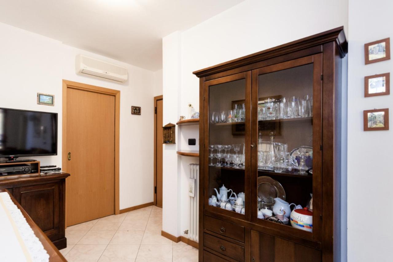 Relax In Collina Appartement Misano Adriatico Buitenkant foto