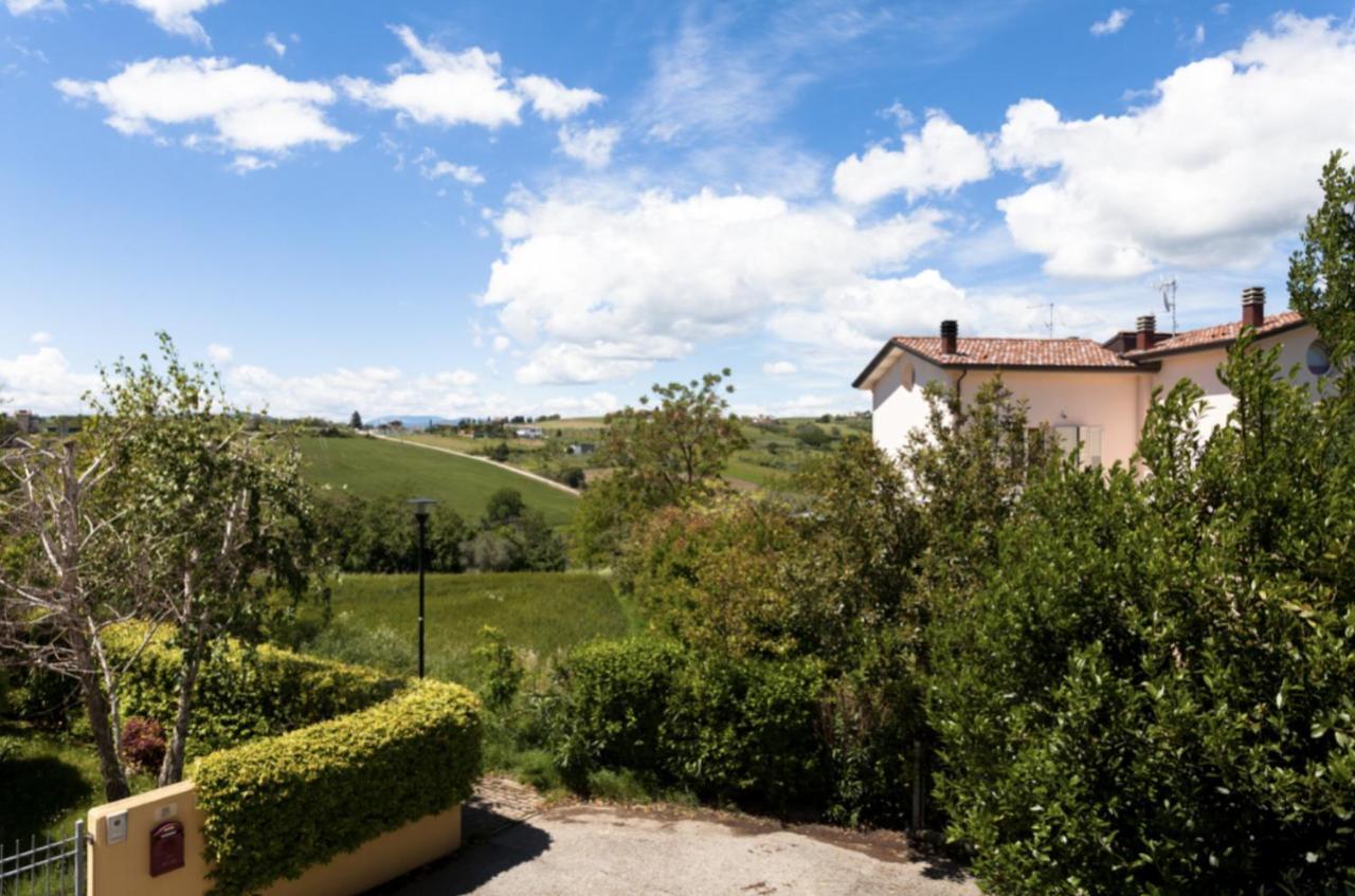 Relax In Collina Appartement Misano Adriatico Buitenkant foto