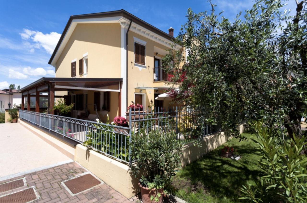 Relax In Collina Appartement Misano Adriatico Buitenkant foto